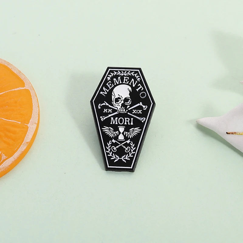 Memento Mori Skull Enamel Pin Gothic Skeleton Coffin Halloween Brooch Lapel Backpack Badge Jewelry Accessories Gift for Friends
