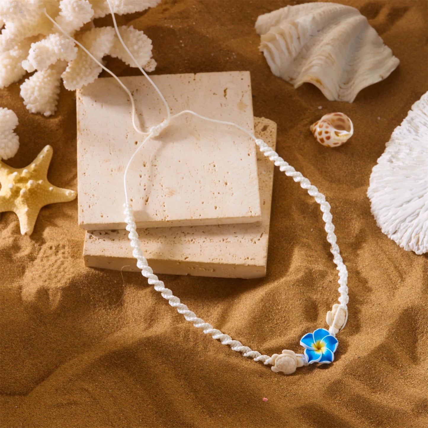 Bohemia Conch Beads Braided Necklaces For Women Pink Green Cute Little Daisy Flower Choker Hand Woven Summer Beach Party Jewelry