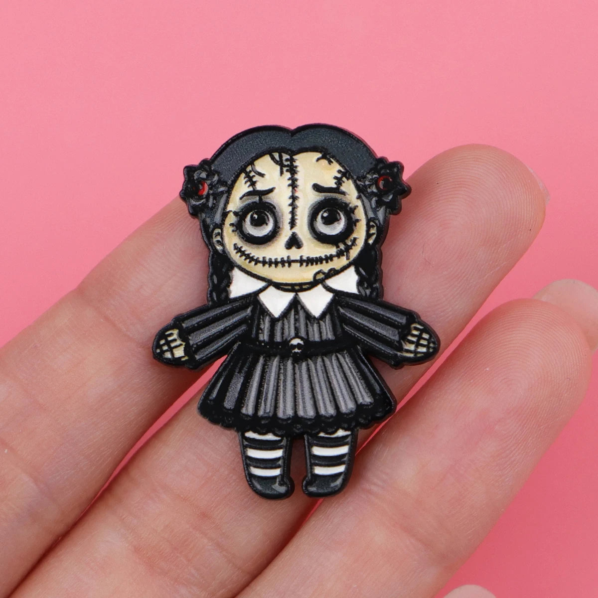 Skull Enamel Pin Badge – Halloween Accessories